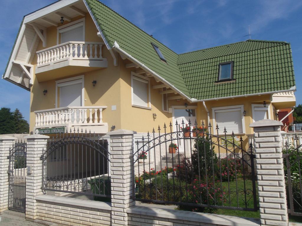 Apartamento Margaréta Apartmanház Hajdúszoboszló Exterior foto